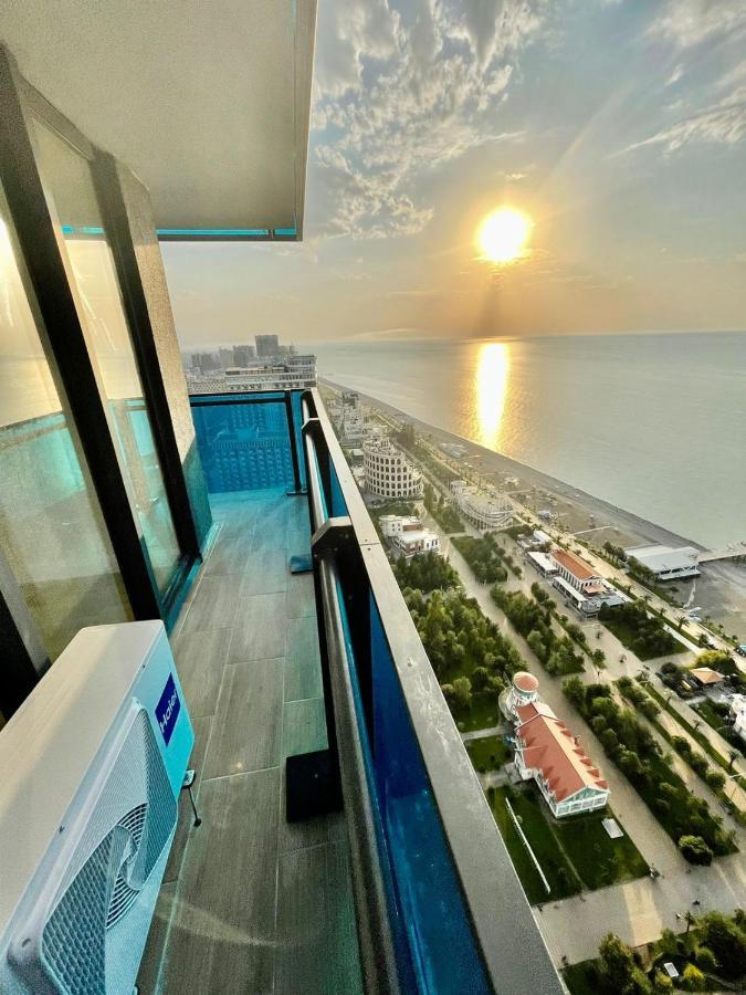 Aparthotel Orbi City Luxury Towers Batumi Exterior foto
